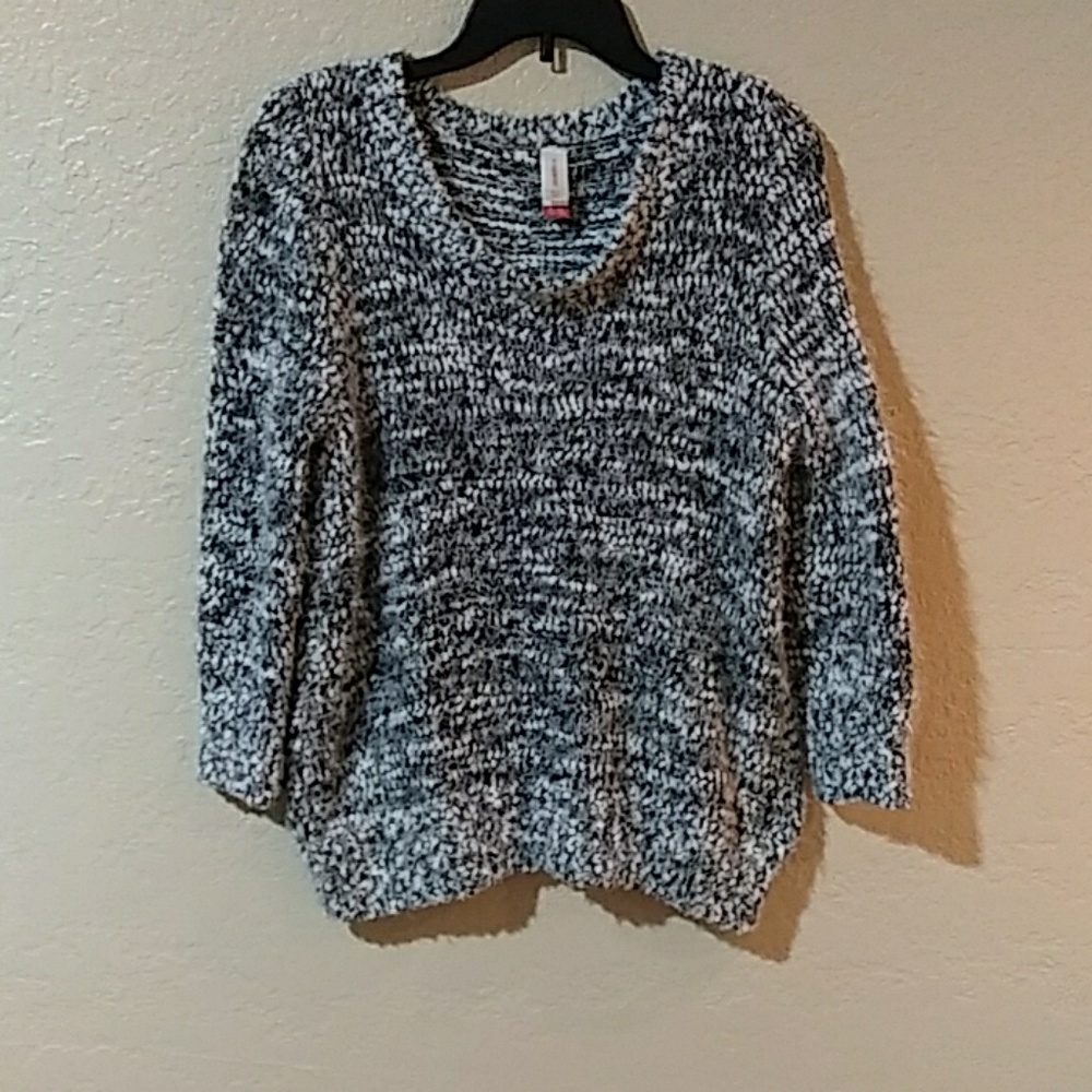 NO BOUNDARIES LONG SLEEVE BLOUSE SIZE XL